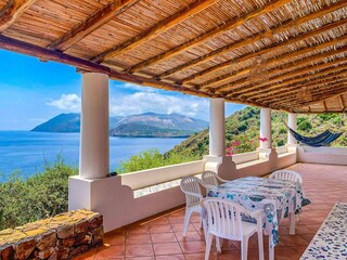Veranda with dreamy views of the sea