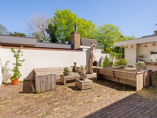 Der Vorgarten der Villa Camina