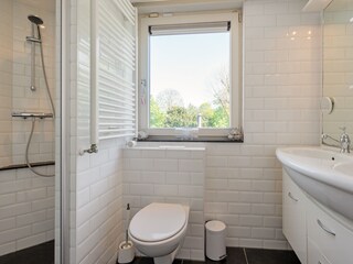 Badezimmer 2