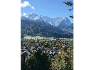 Blick auf Garmisch-Partenkirchen