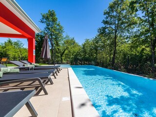 Villa Pazin Schwimmbad 34