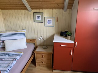 Das 3. Schlafzimmer mit Einzelbett.