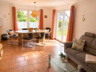 Der Wohn.-Essbereich des Feerienhauses.