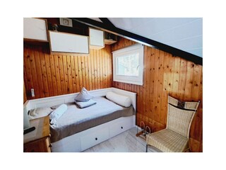 Schlafzimmer 2