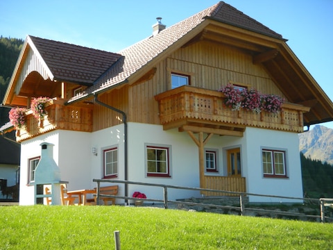 Holiday house Holiday home Longa