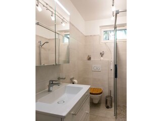2. Badezimmer