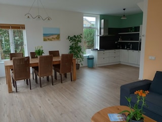 Wohnzimmer und Küche