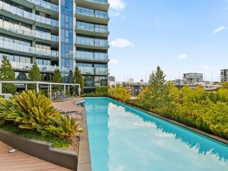 Apartment Welt Outdoor Recording 3