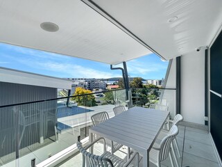 Apartment Welt Outdoor Recording 4
