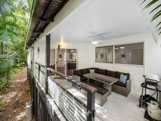 Apartment Sunshine Beach Outdoor Recording 2