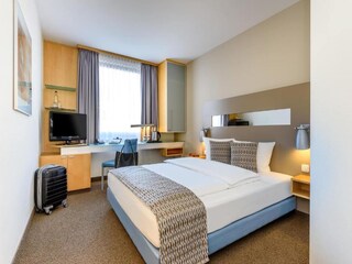Apartment Düsseldorf-Mörsenbroich Features 11