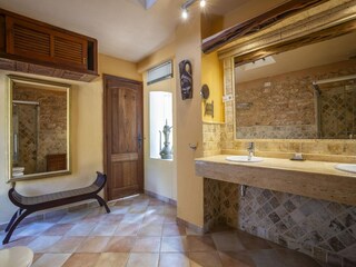 Villa San Rafael de Sa Creu/ Sant Rafael de Sa Creu Features 34