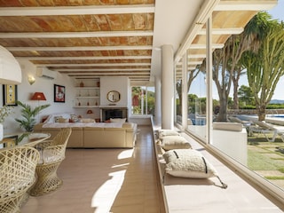 Villa Es Cubells Features 18