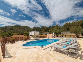 Villa Santa Eulalia del Río Grabación al aire libre 9