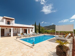 Villa Santa Eulalia del Río Grabación al aire libre 24