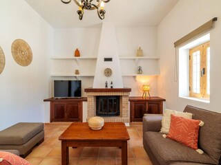 Villa Santa Eulalia del Río Caratteristiche 33