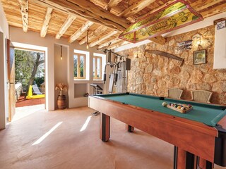 Villa Sant Carles de Peralta Características 18