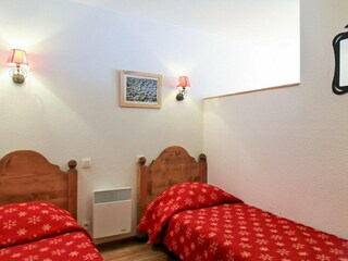 Apartment Uvernet-Fours Ausstattung 18