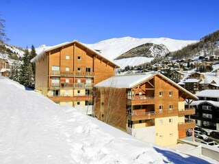 Apartment Uvernet-Fours Außenaufnahme 5