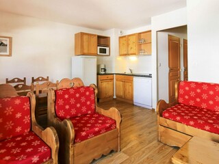 Apartment Uvernet-Fours Ausstattung 16