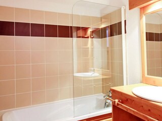 Apartment Uvernet-Fours Ausstattung 18