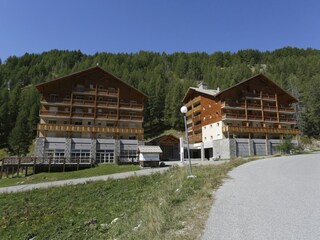 Apartment Uvernet-Fours Außenaufnahme 8