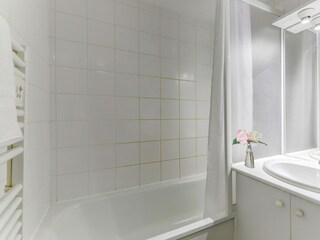 Holiday house Montaignac-Saint-Hippolyte Features 13
