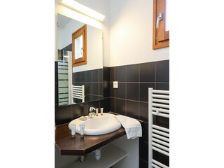 Chalet Montaignac-Saint-Hippolyte Características 22