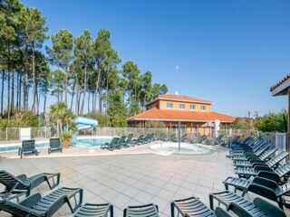 Apartment Parentis Outdoor Recording 4