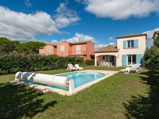 Villa Homps Outdoor Recording 1