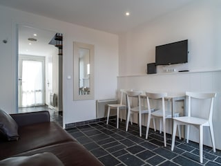 Apartment Guidel Features 26