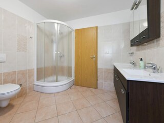 Modernes Badezimmer.