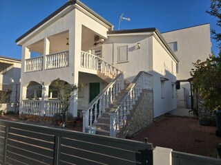Maison de vacances Povljana Enregistrement extérieur 3