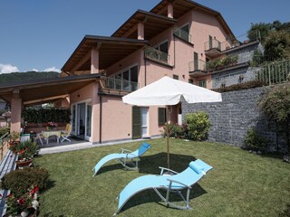 Garten des App. Azzurra in Vercana