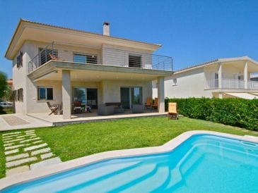 Ferienhaus am Strand! Eine moderne Villa in 1.Linie | ID44068