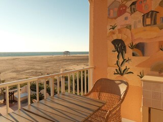 Oceanview from the balcony with barbeque
