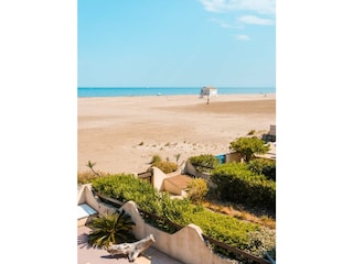 View of the sea from the balcony–Sea View Holiday Flat