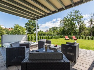 überdachte Terrasse