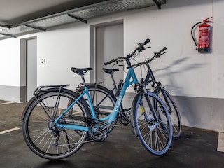 2 hochwertige Treckingräder von Cube kostenfrei