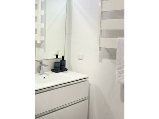 Modernes Badezimmer