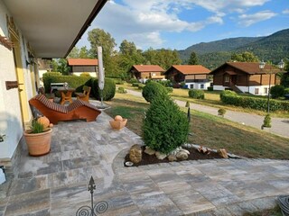 2023 neu angelegte Terrasse