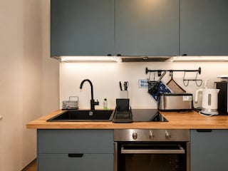 Küche mit Backofen