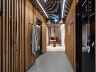 Wellnessbereiche mit Sauna, Dampfbad, Ruheraum und direktem Zugang zum Wohnbereich