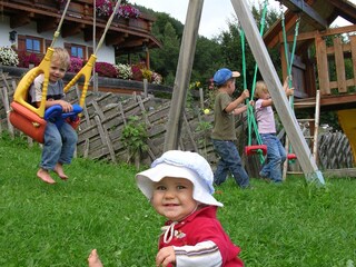 Großer Spielplatz für Kinder