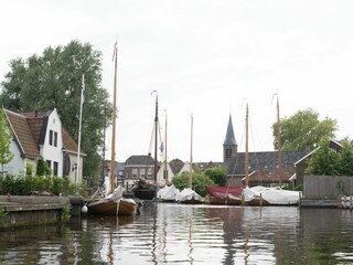 Holzsegelboote in Heeg