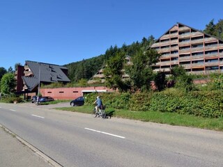 Gebäude und Strasse