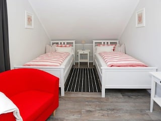 Behagliches Schlafzimmer mit 2 Einzelbetten