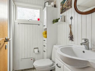 Holiday house Hvalpsund  11