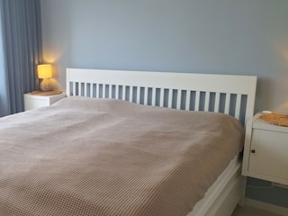 Schlafzimmer mit Doppelbett