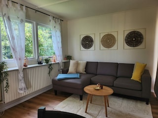 Wohnbereich mit TV & WLAN